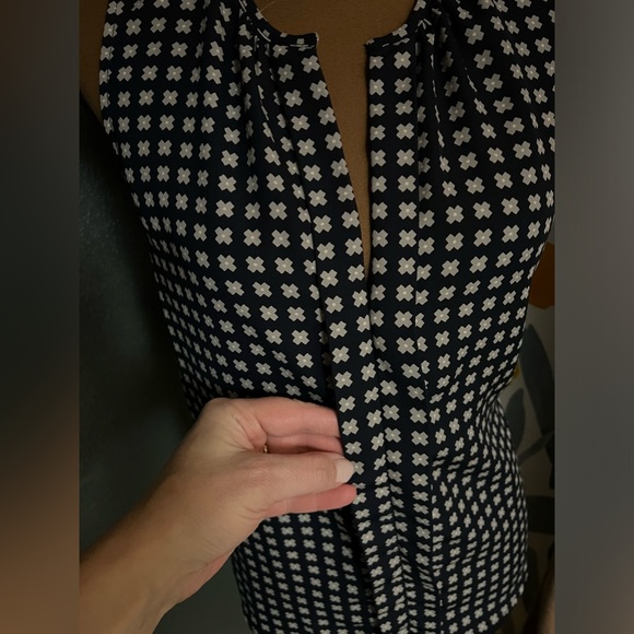 Cute top for work. Great with blazer and denim. No wrinkle/great for travel. - Picture 2 of 3